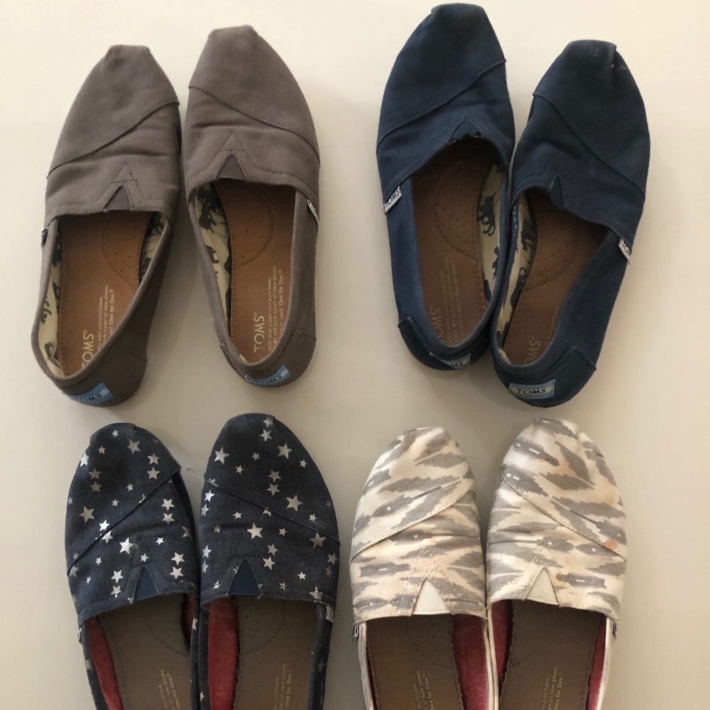 4 Pairs of Toms - Size 7.5